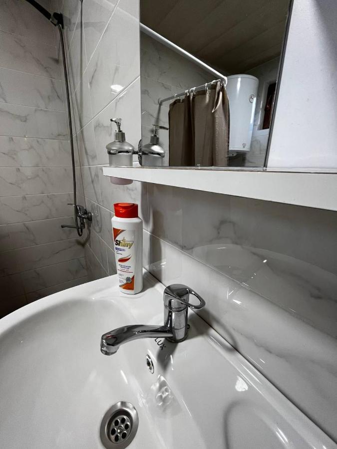 Guesthouse Data Mestia Exteriör bild