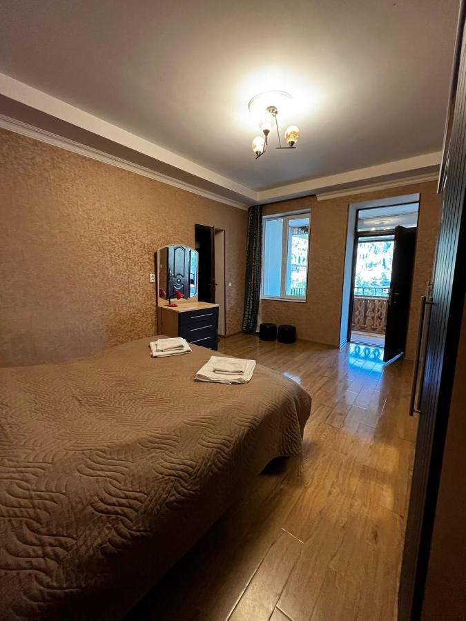 Guesthouse Data Mestia Exteriör bild